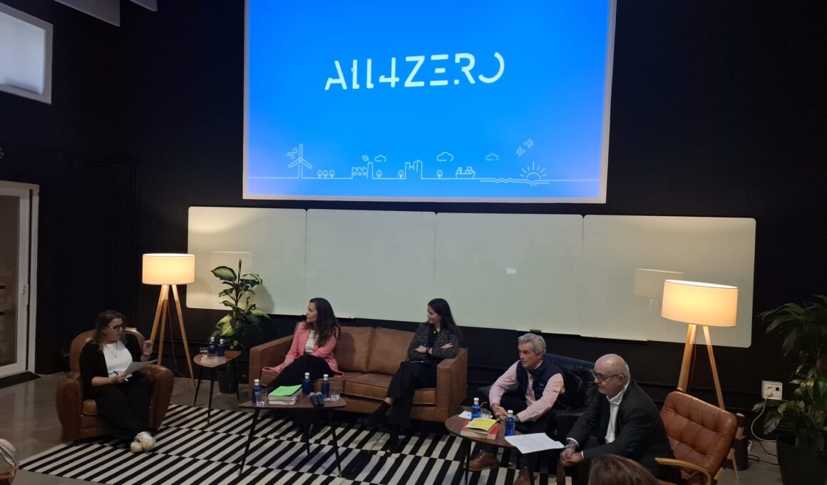 Mesa redonda desayuno informativo All4Zero