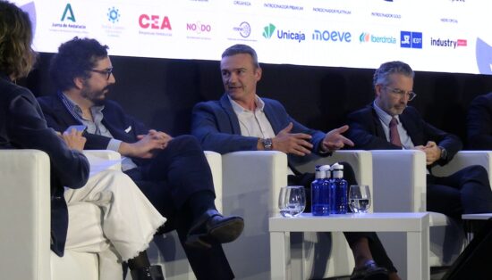 Mesa redonda “NewSpace Revolution: el Espacio como próxima frontera industrial”. Autora: Isabel Herrero