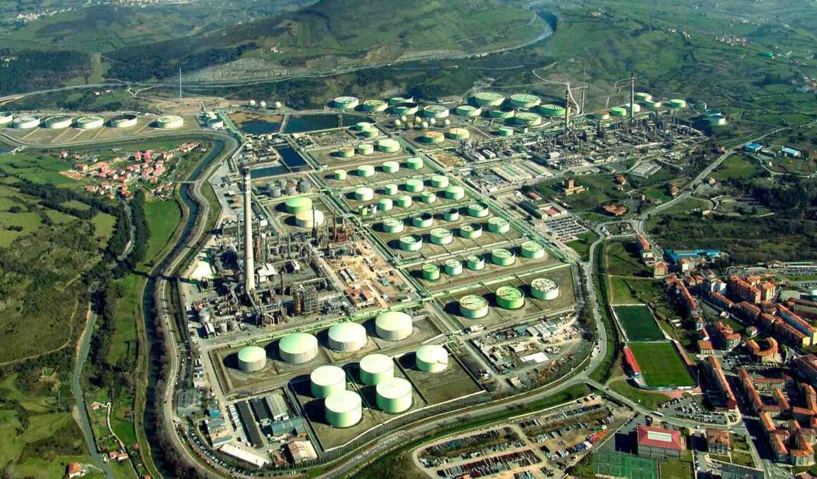 Refinería de Petronor en Muskiz (Bizkaia), del grupo Repsol. Firma: Repsol