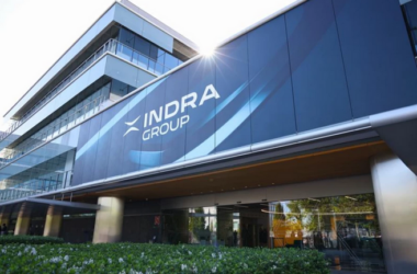 Sede corporativa de Indra en Alcobendas (Madrid). Firma: Industry Talks