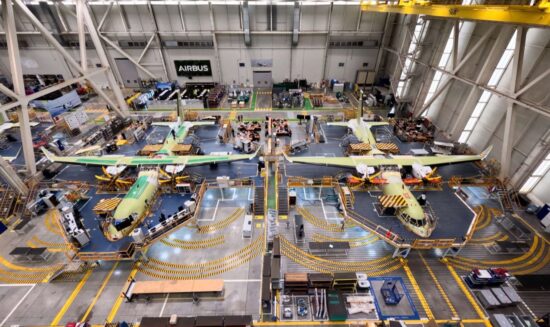 Línea de montaje del avión C295 de Airbus en Sevilla. Firma: Airbus