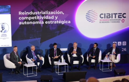 Mesa redonda ‘Biometano, oportunidad para España’ en Cibitec26. Firma: industry TALKS