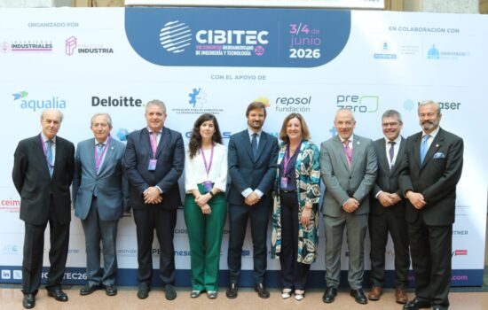 Foto de familia de la apertura y la inauguración de Cibitec26. Firma: industry TALKS