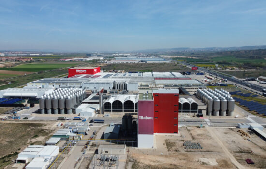 Fábrica del grupo Mahou San Miguel en Alovera (Guadalajara). Firma: Mahou San MIguel