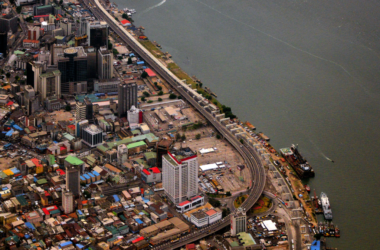 Vista aérea del distrito financiero e industrial de Lagos Island (Isla de Lagos), en Nigeria.