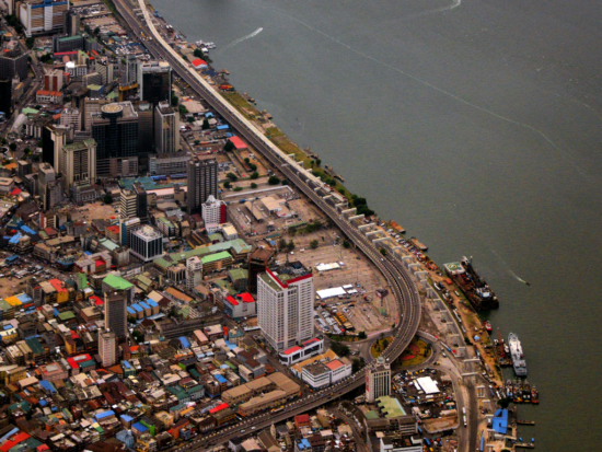 Vista aérea del distrito financiero e industrial de Lagos Island (Isla de Lagos), en Nigeria.