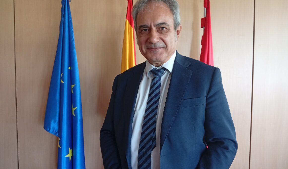 Luis Fernando Álvarez-Gascón, presidente de la Comisión de Tecnologías Duales para la Defensa de Ametic y director general de 'secure e-solutions' de GMV. Firma: Industry TALKS
