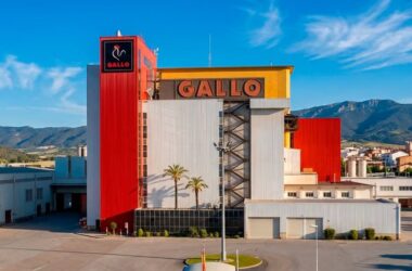 Fábrica de Pastas Gallo en Granollers (Barcelona). Firma: Pastas Gallo