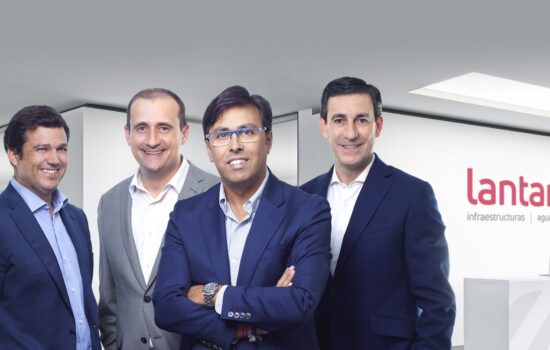 Los cuatro fundadores y actuales directivos del Grupo Lantania, ex altos ejecutivod de la extinta Isolux Corsán (desde la izda.): De izquierda a derecha: José Alberto Carrasco, Andrés Álvarez, Federico Ávila y Luis Manuel Corrales. Firma: Lantania