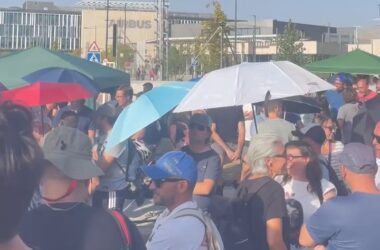 Trabajadores de Airbus España en huelga, concentrados en el Campus Futura de la multinacional en Getafe (Madrid), su sede corporativa, el 7 de septiembre de 2026. Firma: industry TALKS