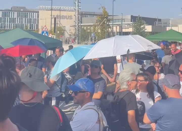 Trabajadores de Airbus España en huelga, concentrados en el Campus Futura de la multinacional en Getafe (Madrid), su sede corporativa, el 7 de septiembre de 2026. Firma: industry TALKS