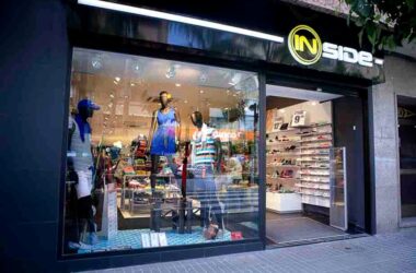 Establecimiento comercial de Inside, la principal enseña minorista de Liwe Española y el núcleo de su negocio textil tras abandonar la venta a terceros. Firma: Liwe